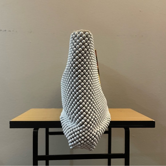 Vintage 80s ‘Bags By Marlo’ Ivory Bubble Chainmail Handbag w Gold Handles - EUC - Picture 4 of 16